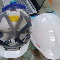 Nón Bảo Hộ Seda Mặt Vuông